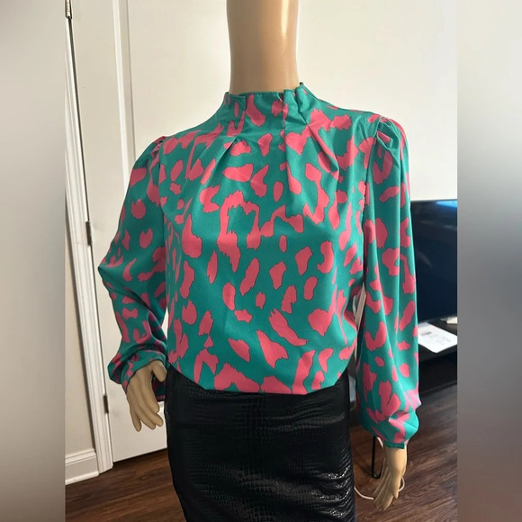 New-Color Block Leopard Print Women’s Blouse - Picture 1 of 7